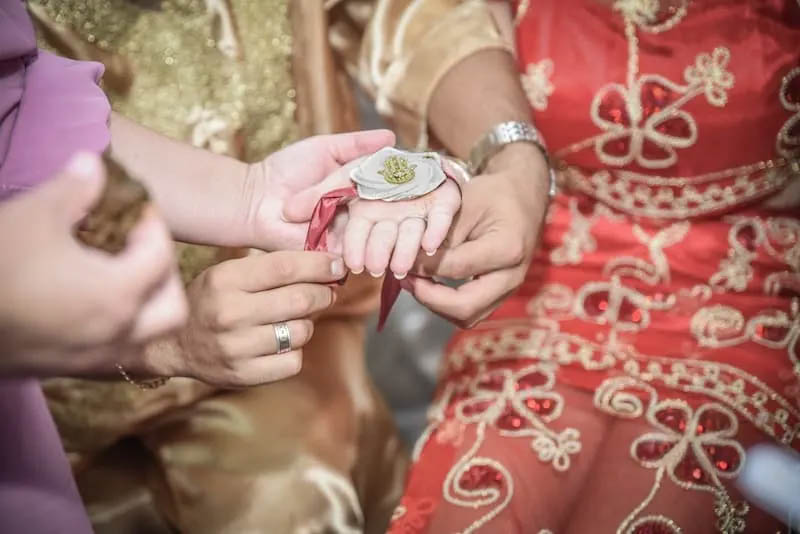 Henna photography by Artur Hanin